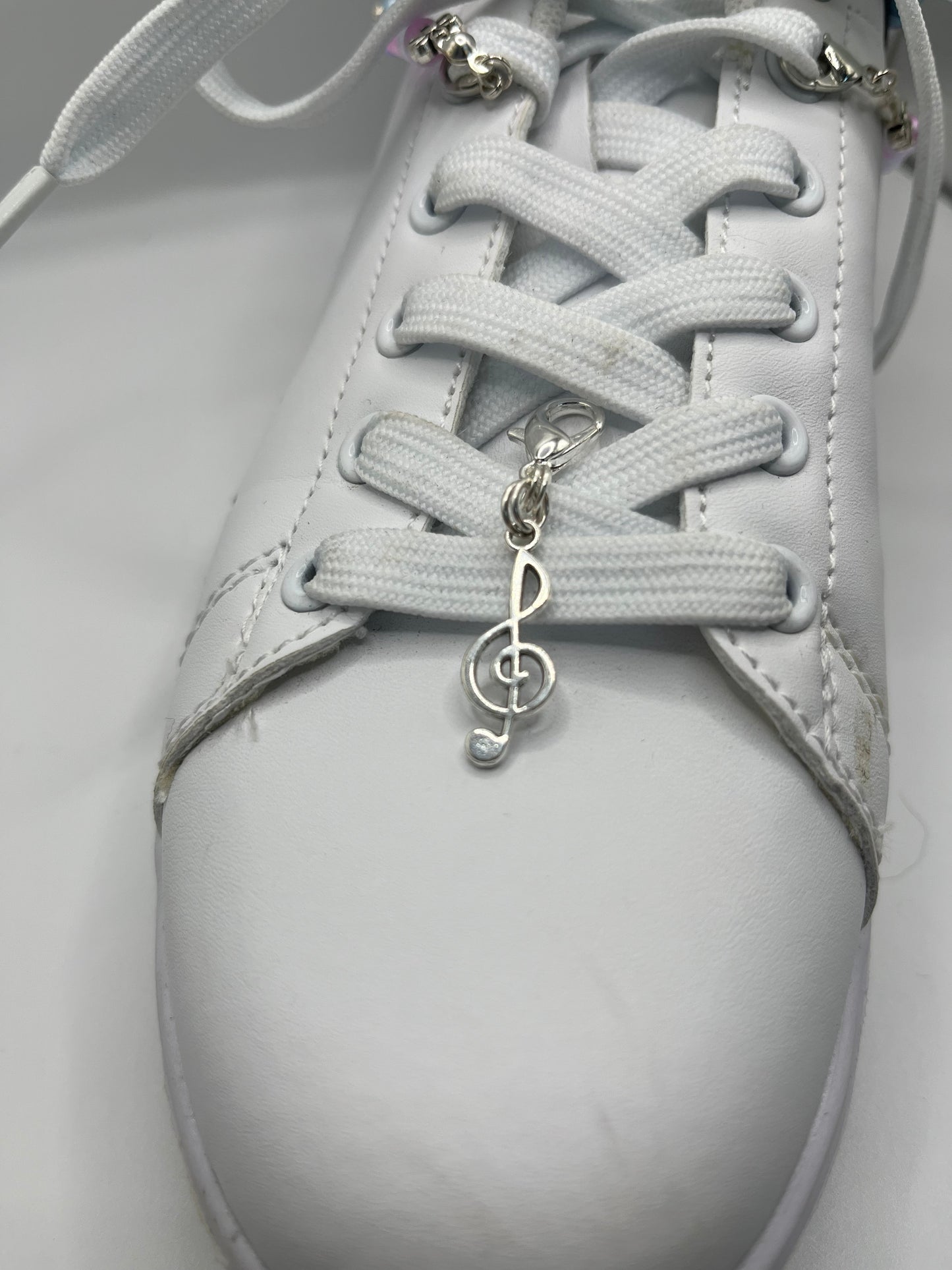Treble clef shoe charm